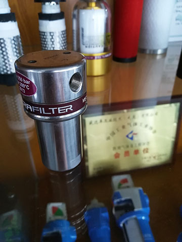 小流量SR不銹鋼高壓過濾器實圖 小流量SR不銹鋼高壓過濾器實圖