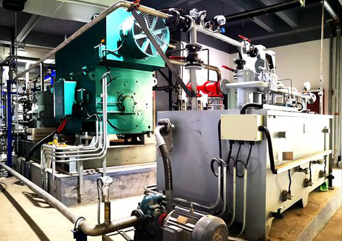 壓縮機(jī)實(shí)驗(yàn)平臺(tái)現(xiàn)場(chǎng)1 壓縮機(jī)實(shí)驗(yàn)平臺(tái)現(xiàn)場(chǎng)1