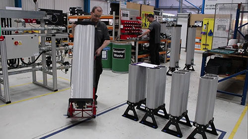 用于壓縮空氣除水的SR模塊化吸干機(jī)英國生產(chǎn)車間 用于壓縮空氣除水的SR模塊化吸干機(jī)英國生產(chǎn)車間