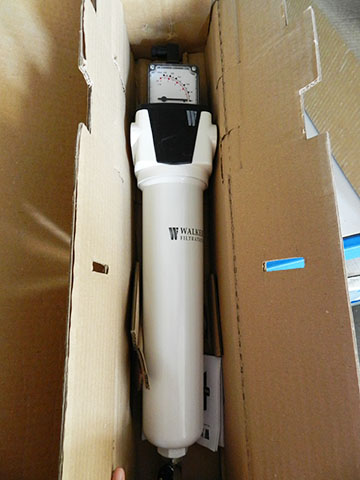 SR醫用真空除菌過濾器在包裝箱里 SR醫用真空除菌過濾器在包裝箱里